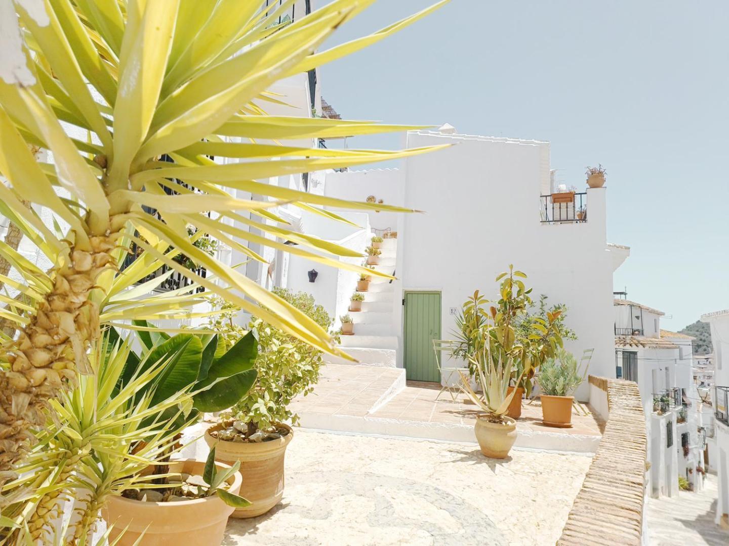 Las Pizarrillas: tu hogar en este blanco pueblo Frigiliana Exterior foto