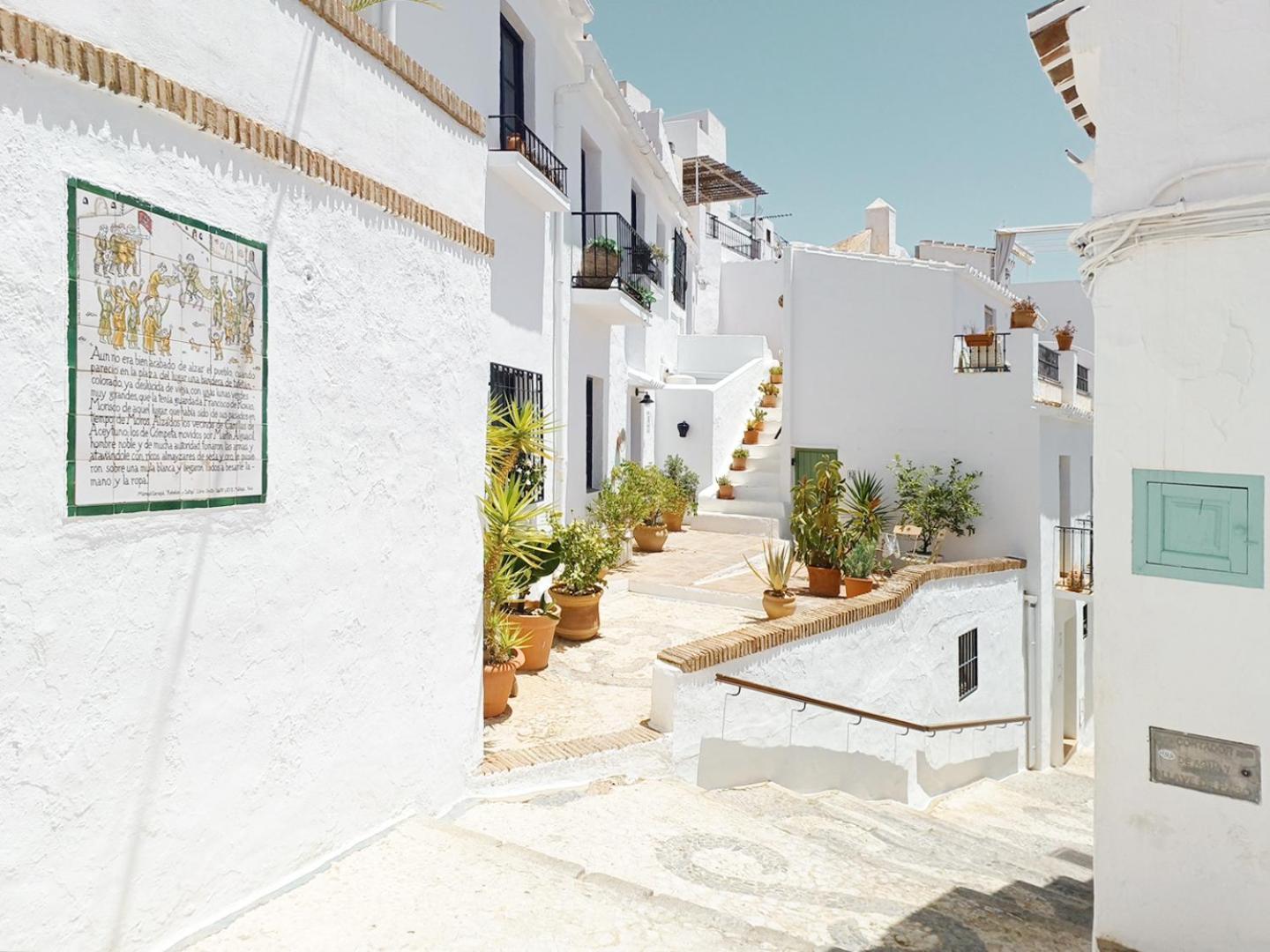 Las Pizarrillas: tu hogar en este blanco pueblo Frigiliana Exterior foto