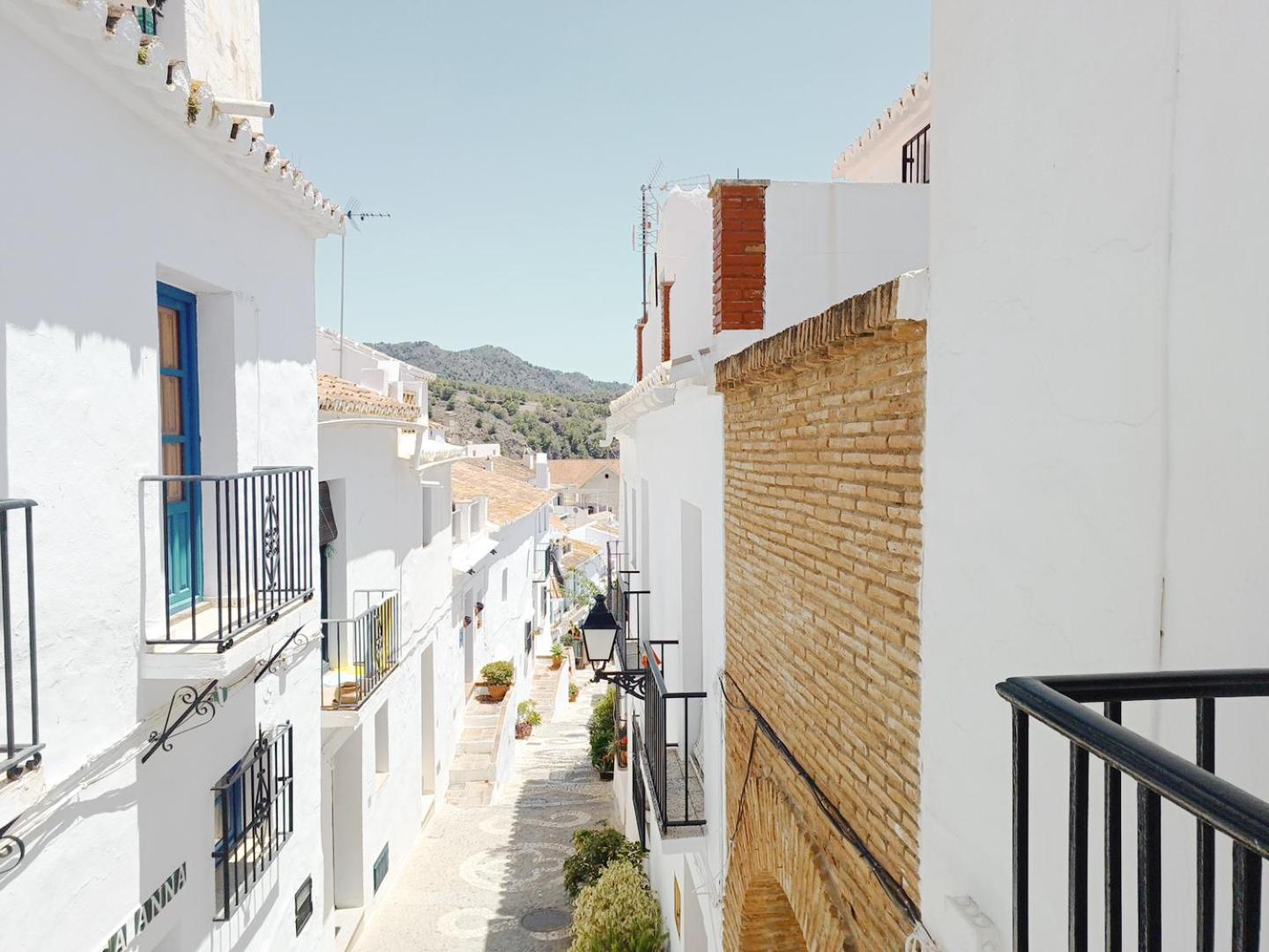 Las Pizarrillas: tu hogar en este blanco pueblo Frigiliana Exterior foto